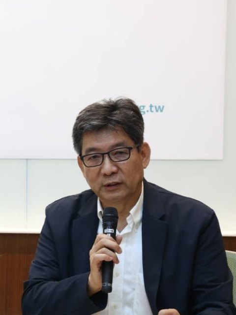 台灣青少年神經多樣性行動協會理事長甄瑞興發言